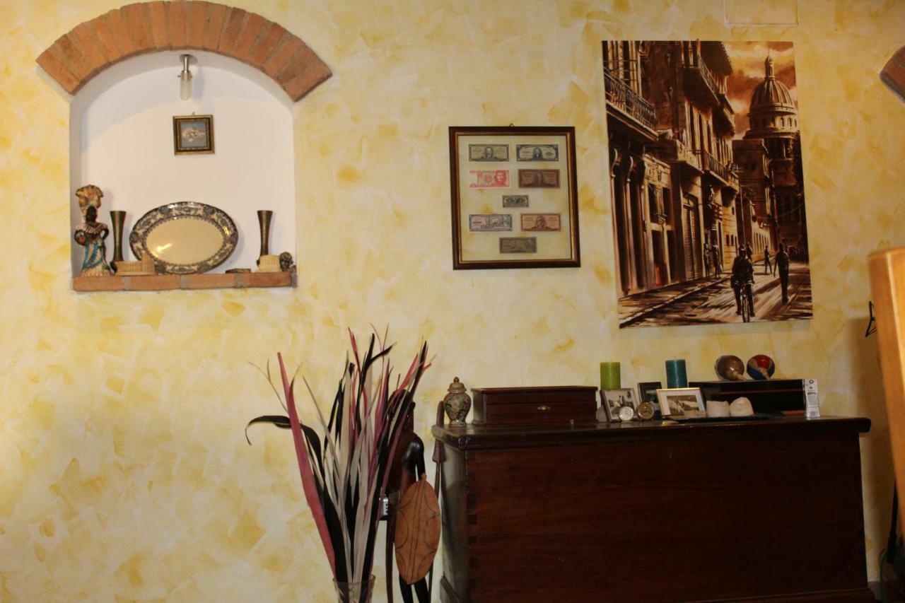 Casa Ruggy Apartment Perugia Luaran gambar